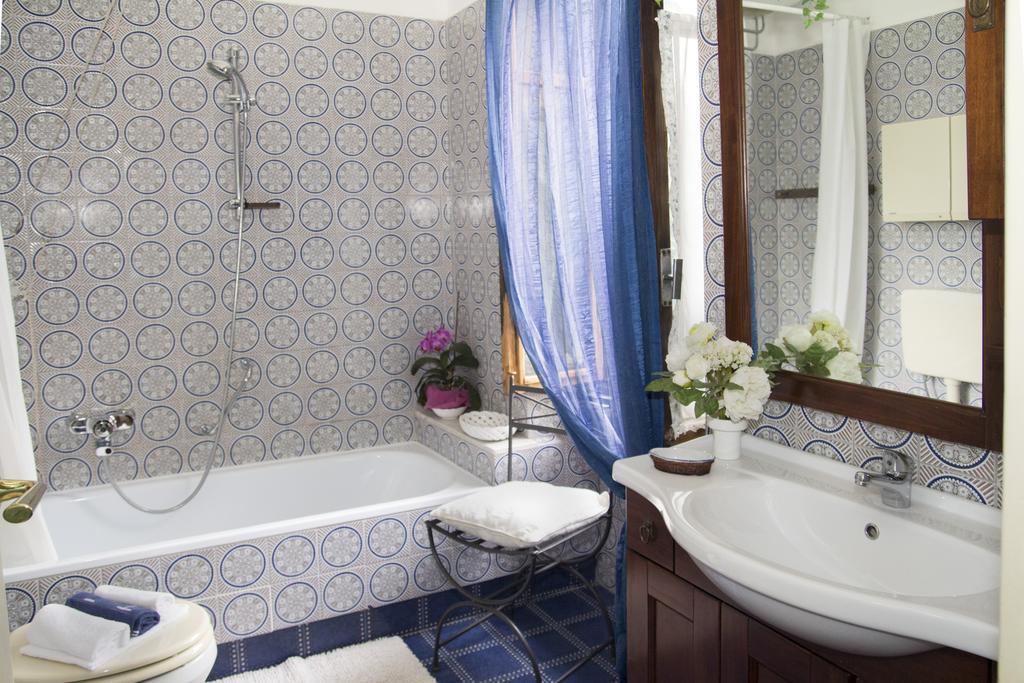 B&B Casa Carla Pinerolo Habitación foto